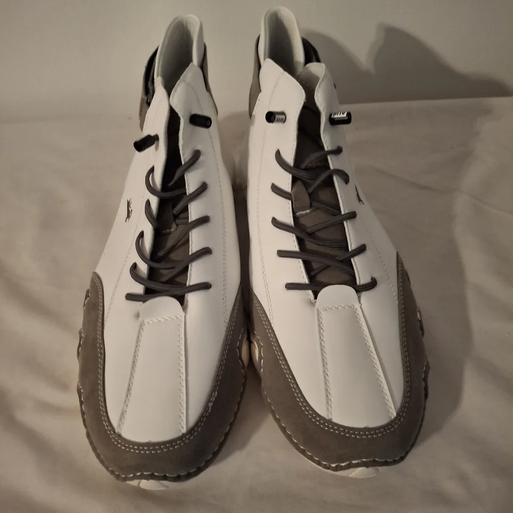 Men's LQEBK White and Gray Athletic Shoes
